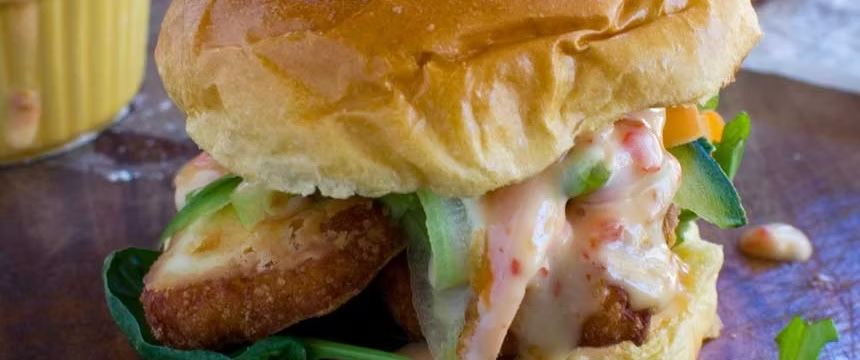 CRISPY HALLOUMI BURGERS