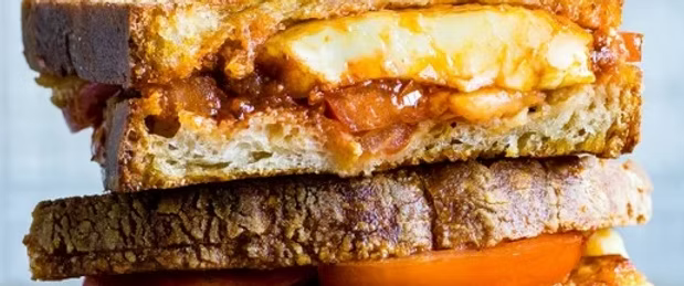 QUICK AND EASY HALLOUMI, HARISSA     AND  HONEY TOASTIE